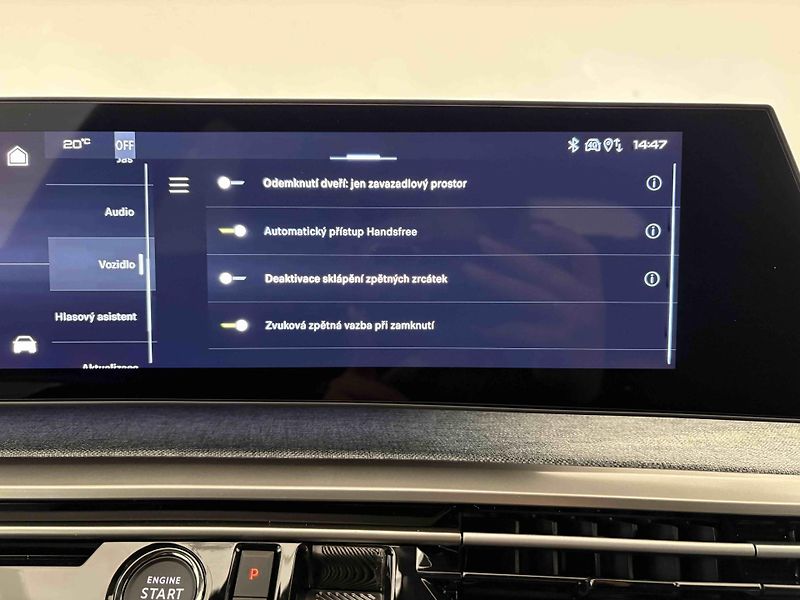 Peugeot 5008 (2026) Business Hybrid 145 e-DCS6 - fotka 30 z 42
