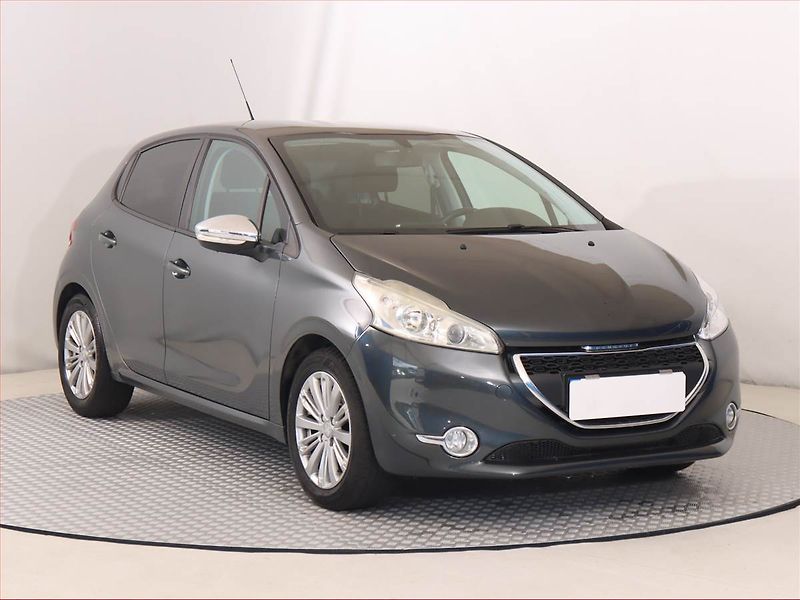 Peugeot 208 (2017) 1.2 PureTech, Serv.kniha - fotografie inzerátu