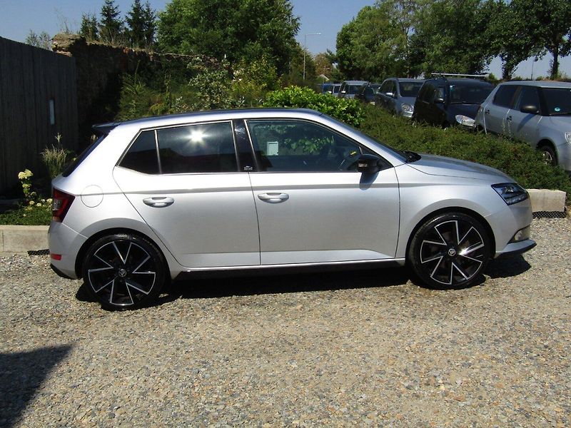 Škoda Fabia (2020) 1.0TSI 81kW MONTE CARLO - fotka 10 z 39