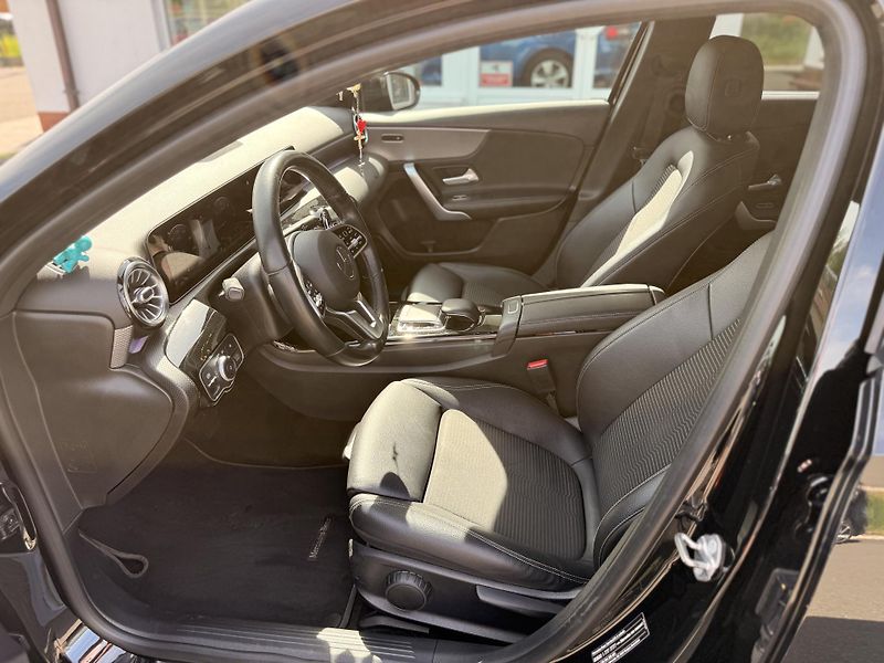 Mercedes-Benz Třídy A (2019) A 180 D - fotka 15 z 17