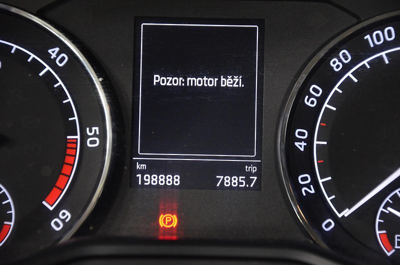 Škoda Superb (2018) 2.0TDi 110kw Ambition - fotka 11 z 18