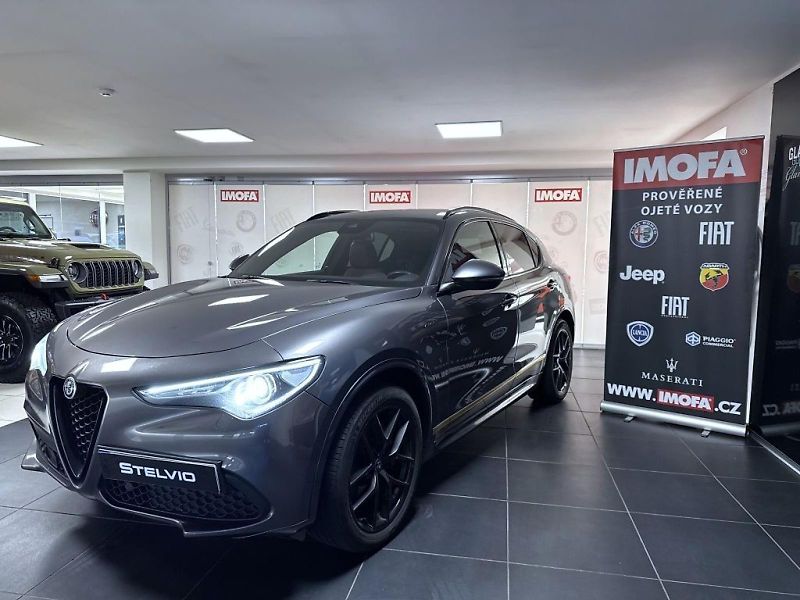 Alfa Romeo Stelvio (2020) 2.0T 280k AT8 ZF Q4 4x4 Veloce - fotka 3 z 18