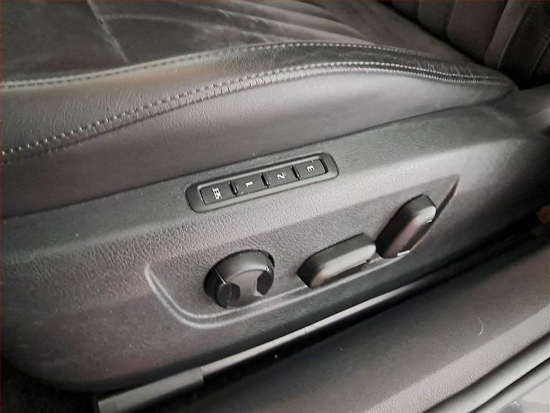 Škoda Superb (2019) 2.0 TDI, Automat, Kůže, Navi - fotka 17 z 20