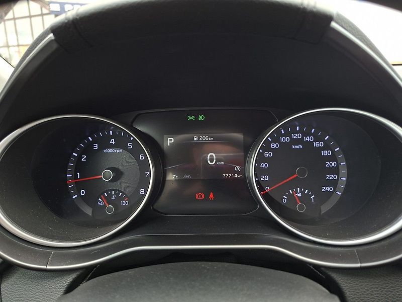 Kia Ceed SW 1.5 T-GDI 117kW 7DCT - fotka 16 z 25