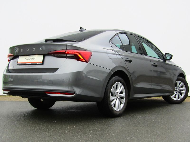 Škoda Octavia IV FL Selection 1.5 TSI /110kW - fotka 10 z 30