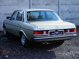 Mercedes-Benz 123 230E AUTOMAT - náhled 22