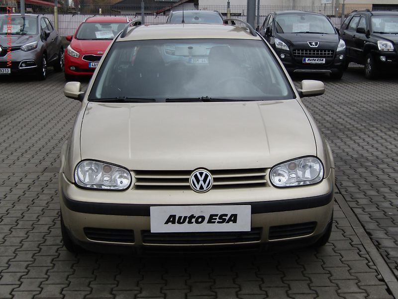 Volkswagen Golf (2003) 1.6 16V, ČR, AC, tažné - fotka 2 z 14