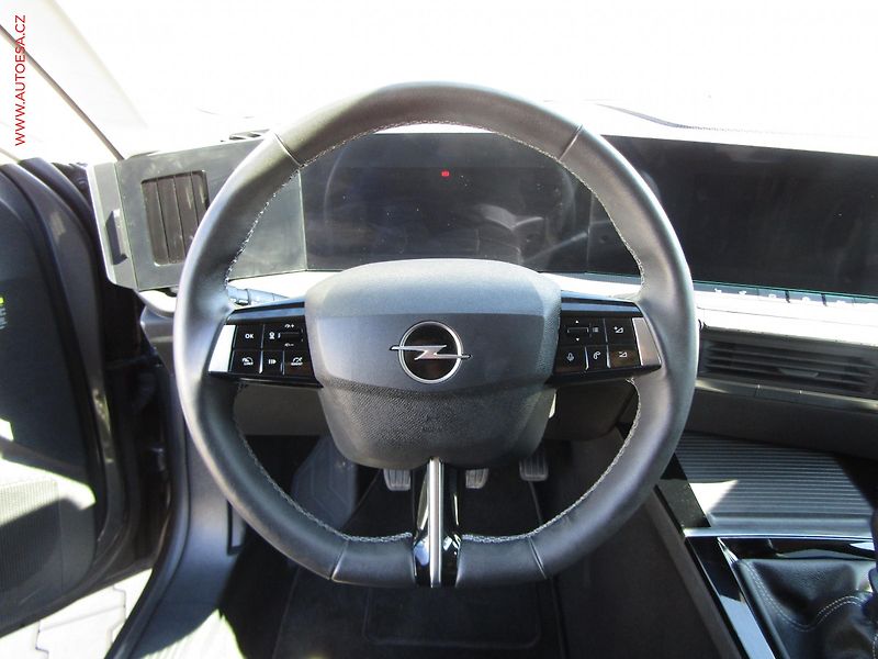 Opel Astra (2023) 1.5 CDTi, Elegance - fotka 21 z 22
