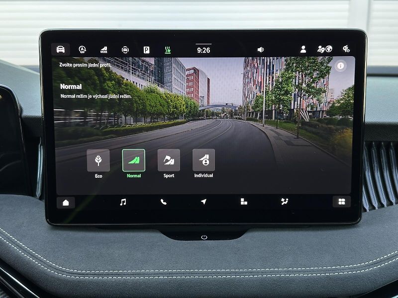 Škoda Superb 2.0TSi 4x4 DSG Sportline 265PS - fotka 37 z 52