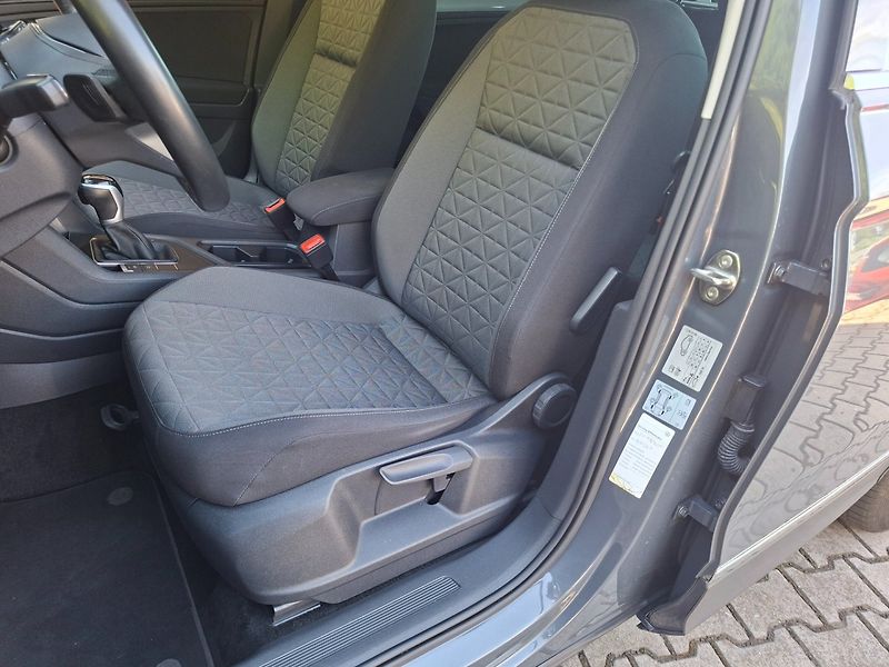 Volkswagen Tiguan (2022) 2.0TDI 110kW DSG LIFE - fotka 24 z 50
