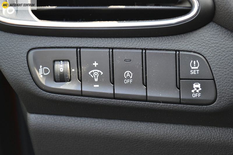 Hyundai i30 FB FL 1,0T- GDI FAMILY NAVI - fotka 37 z 42
