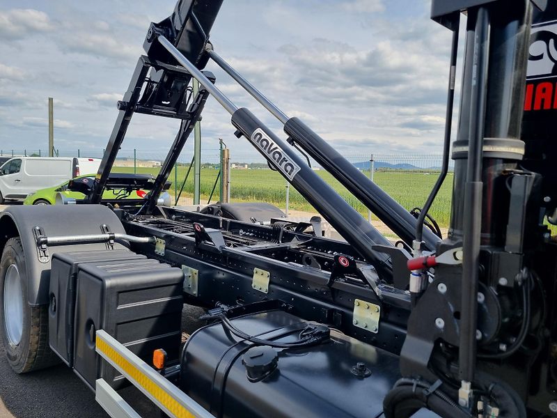 MAN TGM 18.290 HIAB 158 A KONTEJNER - fotka 7 z 9