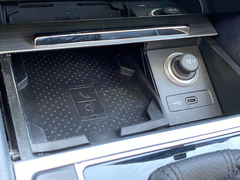 Škoda Superb (2022) Combi 2.0 TDI DSG Ambition - fotka 26 z 35
