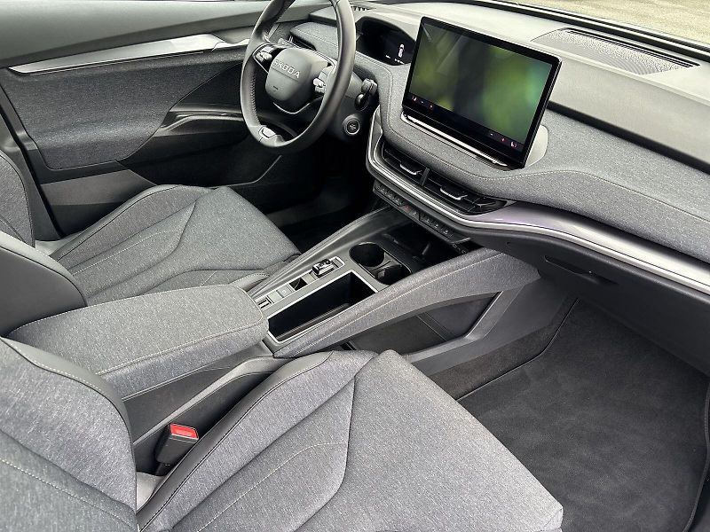 Škoda Elroq (2025) 60 Selection - fotka 8 z 33