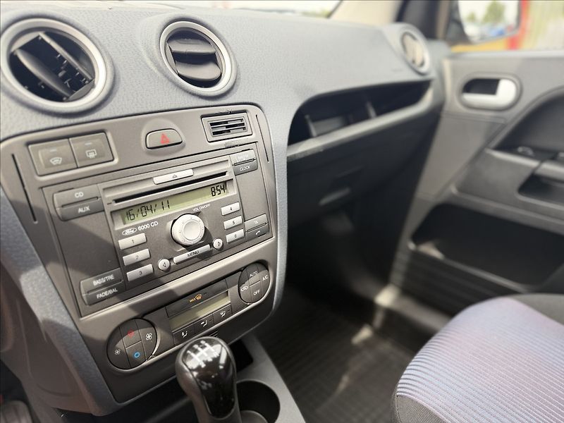 Ford Fusion 1,4 i DIGIKLIMA 57tKm PŮVOD ČR - fotka 13 z 27