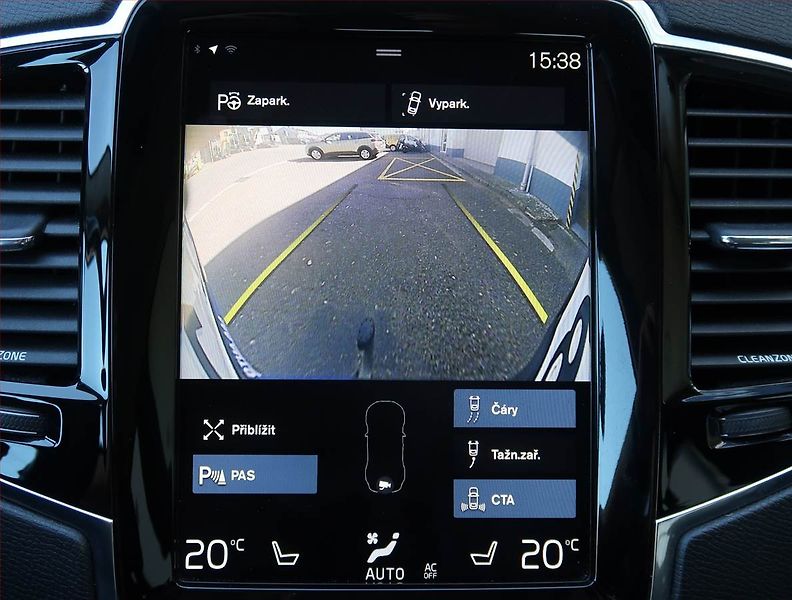 Volvo XC90 (2015) D5 AWD - fotka 22 z 25