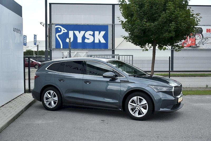 Škoda Enyaq (2021) 80  82 kWh  1  50 kW      1° p - fotka 7 z 24
