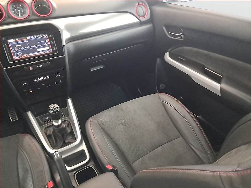 Suzuki Vitara (2017) S 1.4 BoosterJet, ČR,1.maj - fotka 8 z 21