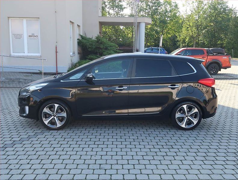 Kia Carens (2015) 1.7 CRDi, 7 míst, Serv.kniha - fotka 3 z 24