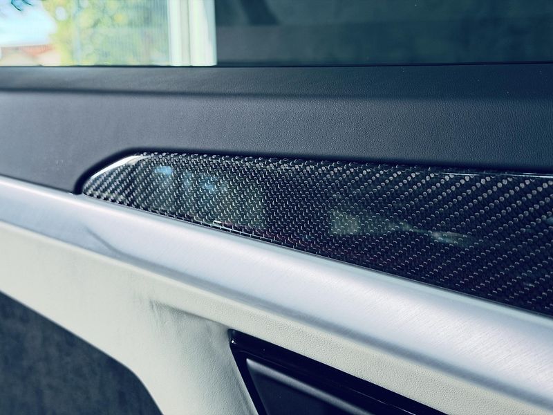 Lamborghini Urus (2024) S 23 MASAŽ HUD CARBON ZÁRUKA - fotka 21 z 50