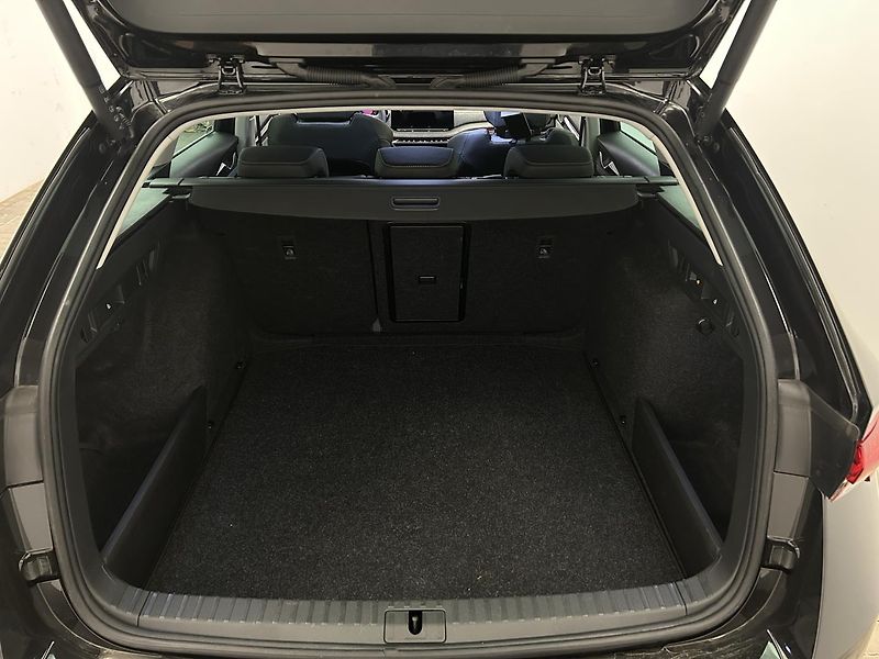 Škoda Octavia 2.0 TDI Top selection - fotka 21 z 23