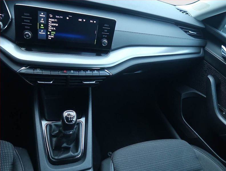 Škoda Octavia (2021) Ambition 2.0 TDI, Serv.kniha - fotka 12 z 17