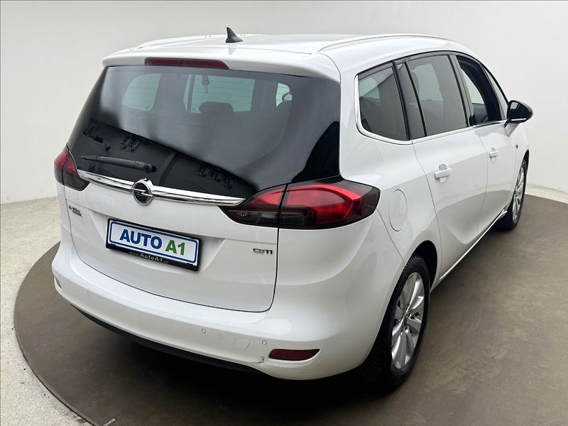 Opel Zafira 2,0 96kW VÝHŘEV SENZORY DPH ČR - fotka 4 z 35