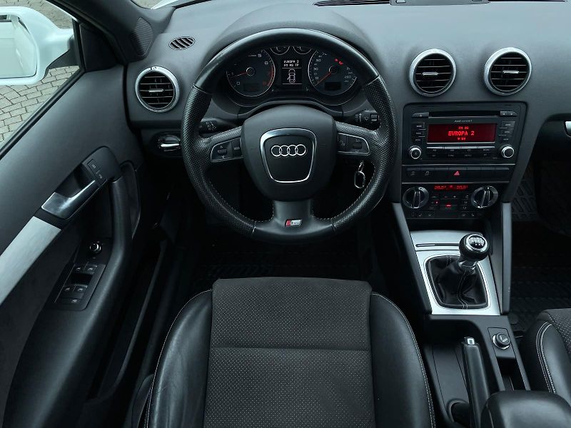 Audi A3 1,4TFSI Sportback - fotka 14 z 32