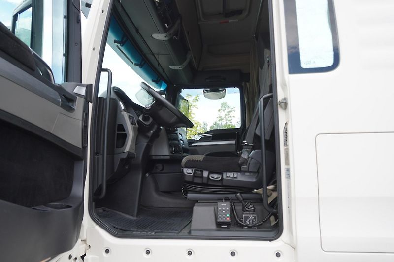 MAN TGX (2021) 18.470 4x4H tractor unit - fotka 5 z 15