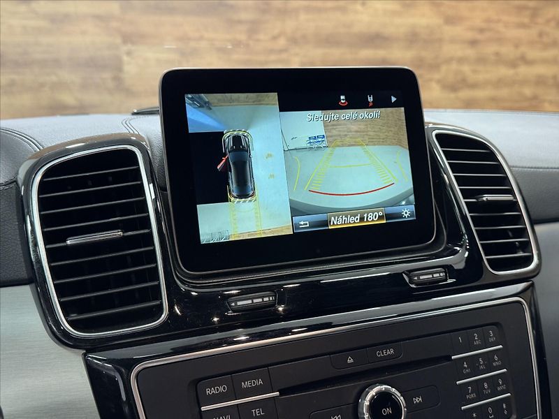 Mercedes-Benz GLE 350d AMG LINIE MULTIBEAM - fotka 14 z 20