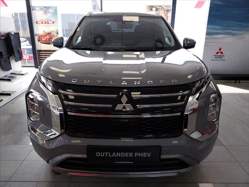 Mitsubishi Outlander (2026) 2.4 PHEV  INSTYLE - fotka 3 z 8