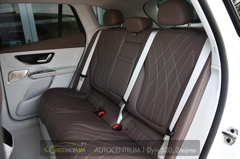 Mercedes-Benz EQE 500 4M VZDUCH MASÁŽE PANOR TAŽ - fotka 20 z 63