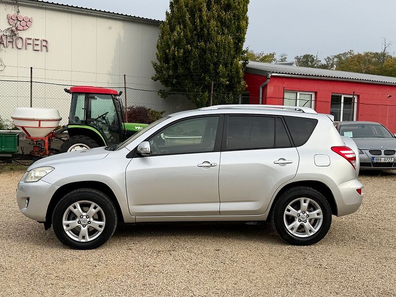 Toyota RAV4 2.2 D-CAT 110KW*4X4*71.TIS KM* - fotka 2 z 28