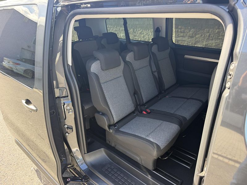 Toyota ProAce Verso 2,2D 132kW automat navi 8míst - fotka 21 z 22