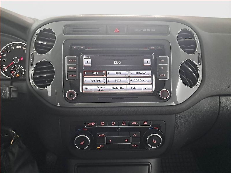 Volkswagen Tiguan (2012) R-Line 2.0 TDI, Xenony - fotka 12 z 14