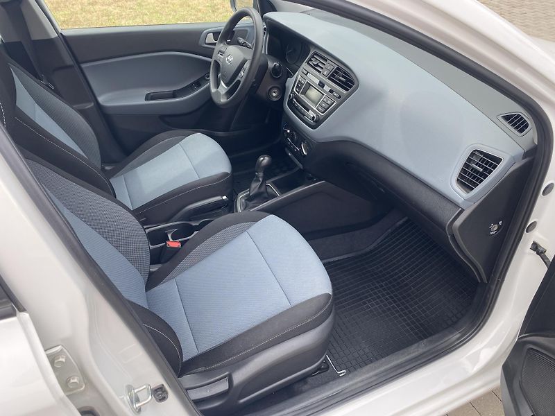 Hyundai i20 1.2i SELECT,NAJ.76TIS.KM!! - fotka 21 z 32