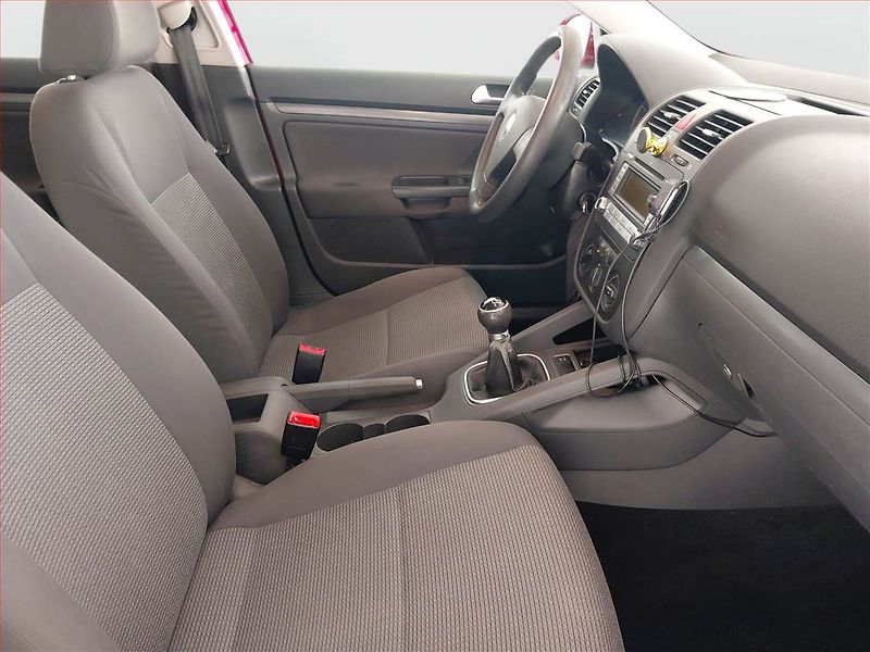Volkswagen Golf (2008) 1.6, Serv.kniha, po STK - fotka 9 z 17