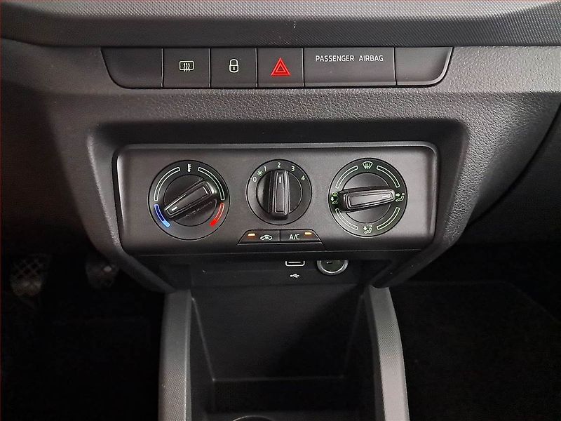 Škoda Fabia (2022) 1.0 TSI, ČR,1.maj, Serv.kniha - fotka 13 z 16
