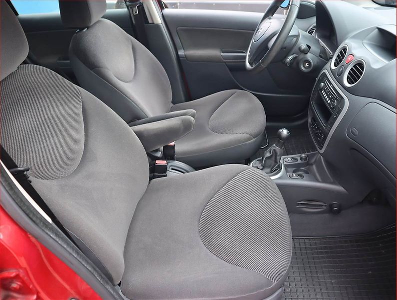 Citroën C3 (2008) 1.4 i, nová STK, jezdí výborně - fotka 9 z 14