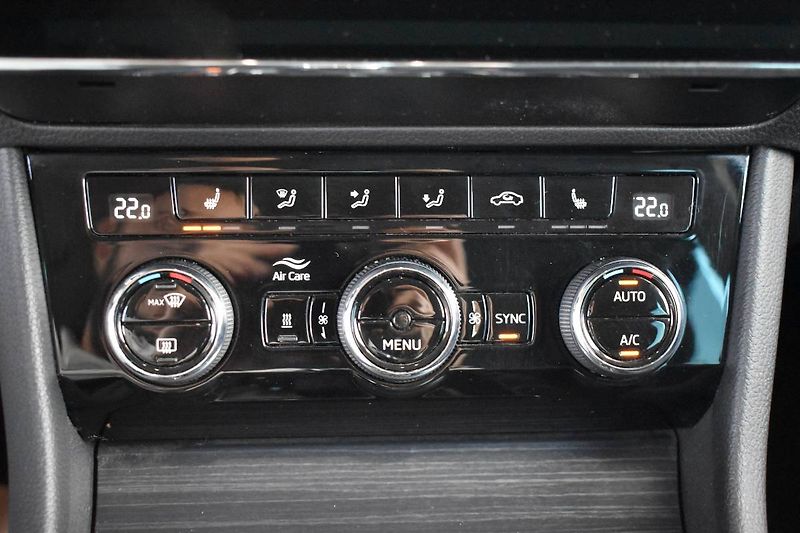 Škoda Superb (2022) 2.0TDI 110kW, DSG, Webasto - fotka 28 z 30