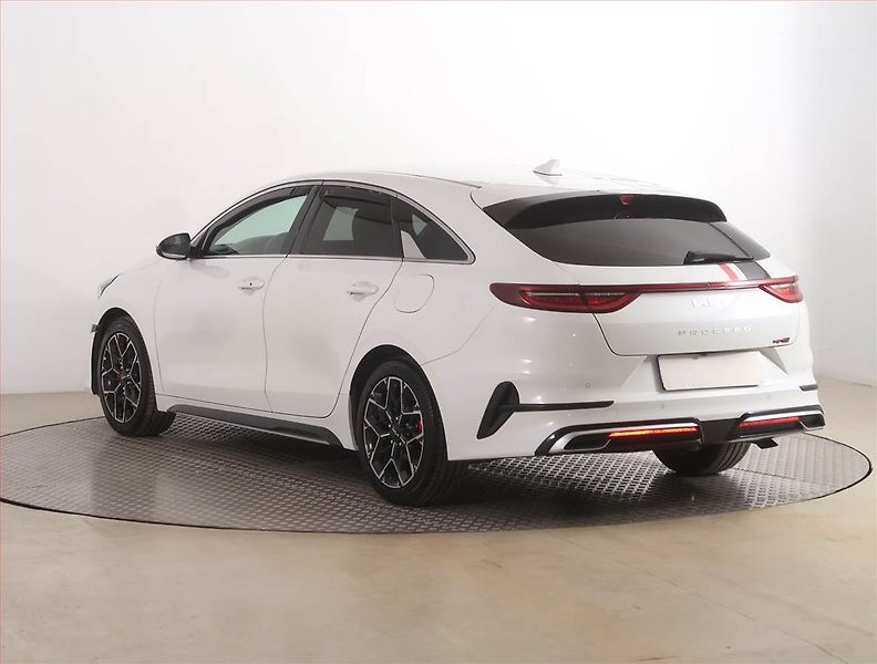 Kia Pro_Ceed (2022) GT-Line 1.5 T-GDI - fotka 4 z 19