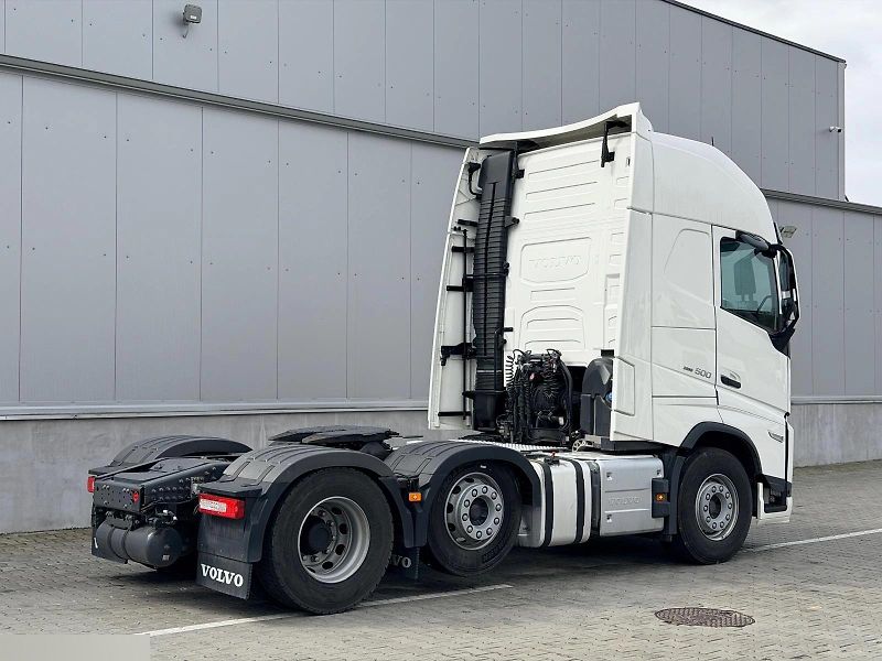 Volvo FH (2024) 500 6x2 tahač 70t EURO 6 - fotka 6 z 13