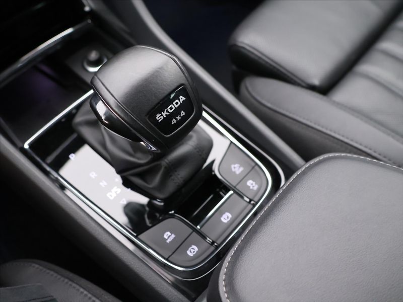 Škoda Kodiaq 2.0 TDI 147 kW L&K 4x4 DSG - fotka 23 z 31