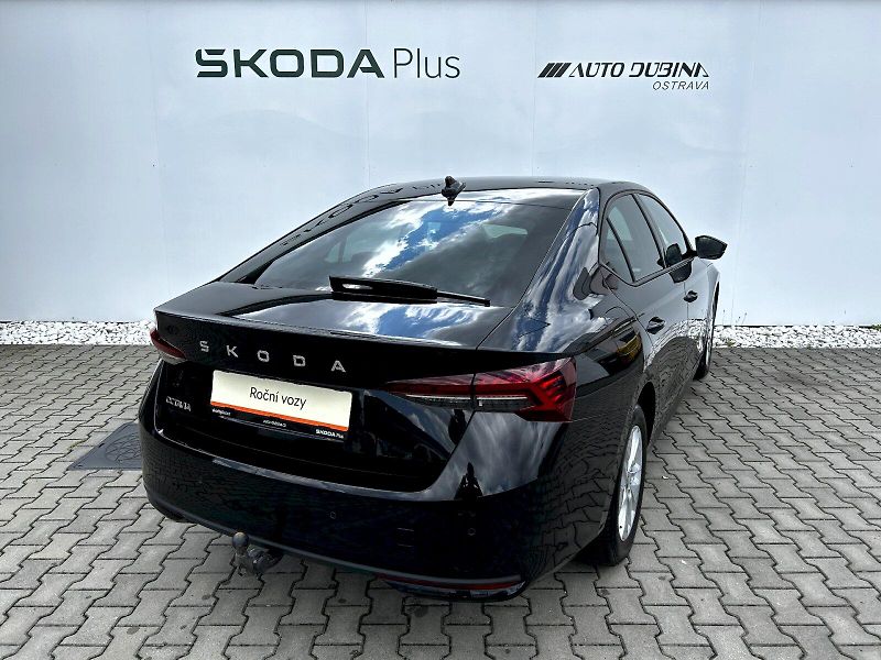 Škoda Octavia (2025) 1.5 TSI 110kW Selection - fotka 2 z 34