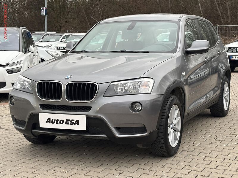 BMW X3 (2011) 2.0D xDrive20d, +ALU - fotka 3 z 17