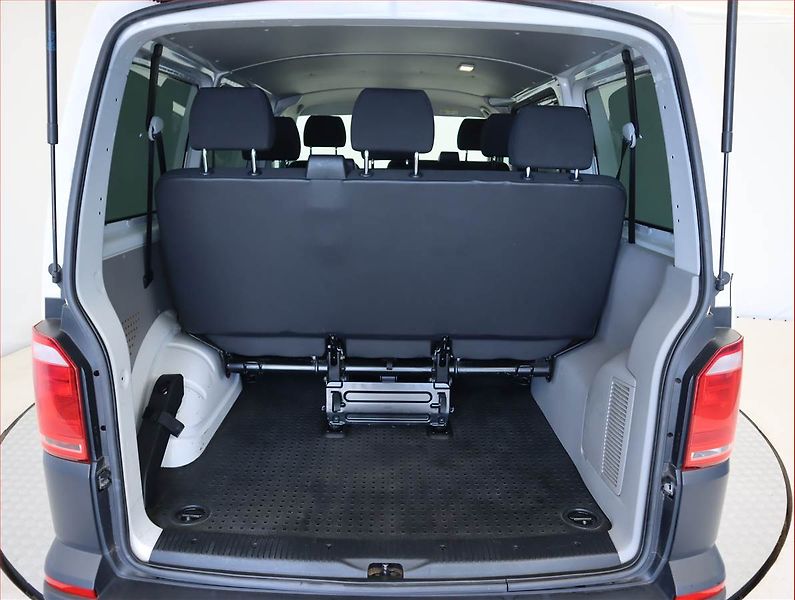 Volkswagen Transporter (2019) 2.0 TDI, Bus, 9Míst - fotka 14 z 18
