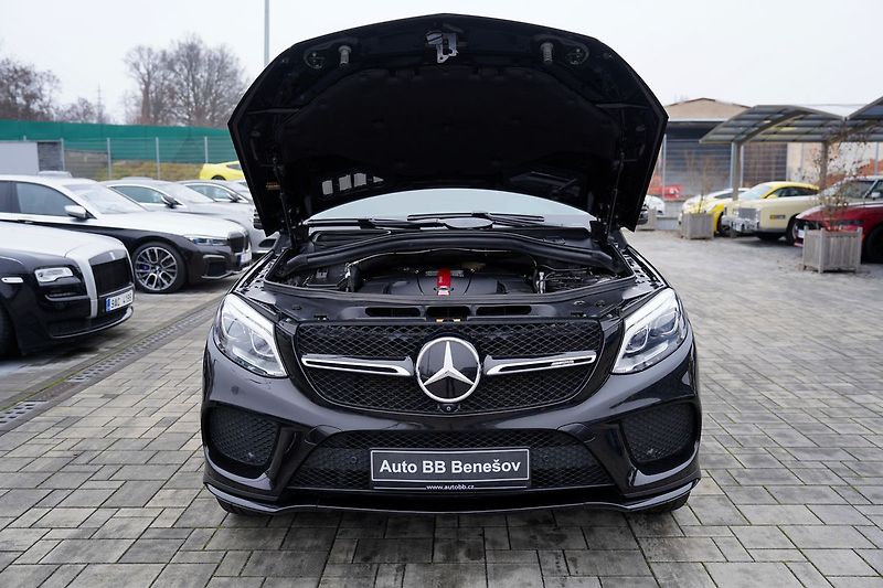 Mercedes-Benz GLE GLE43 AMG 4Matic/9AT/370PS/DPH - fotka 9 z 45
