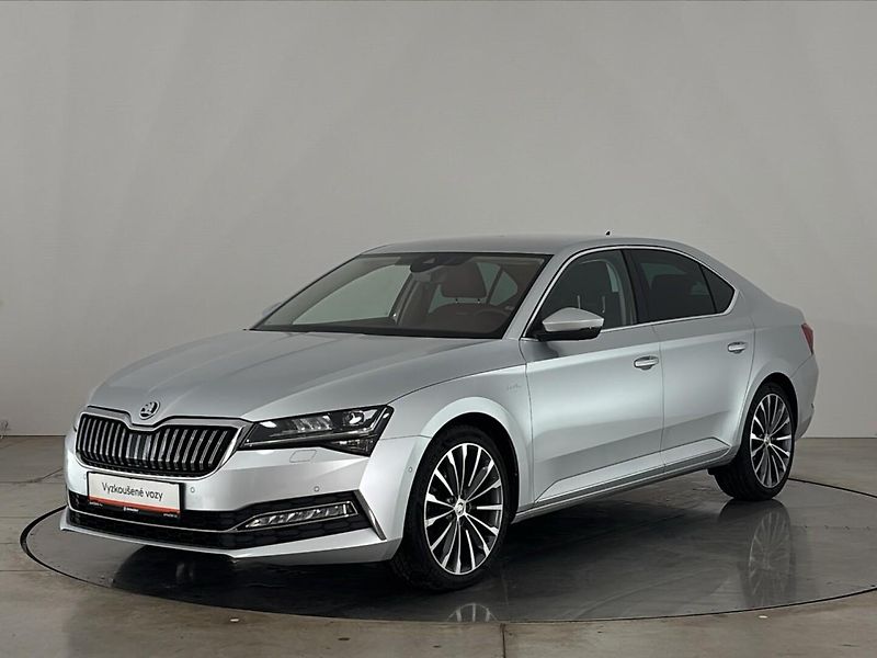 Škoda Superb L&K DSG - fotka 1 z 29