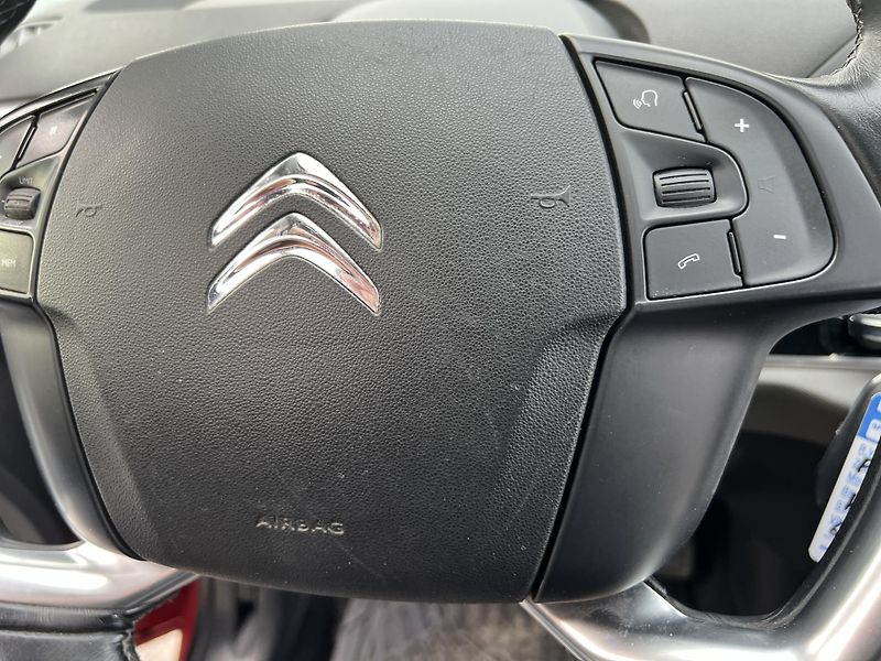 Citroën Grand C4 Picasso 2.0HDi 7MÍST KAMERA KLIMA ČR - fotka 14 z 49