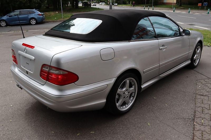 Mercedes-Benz CLK 55 AMG V8 CABRIO 255kW - fotka 48 z 50